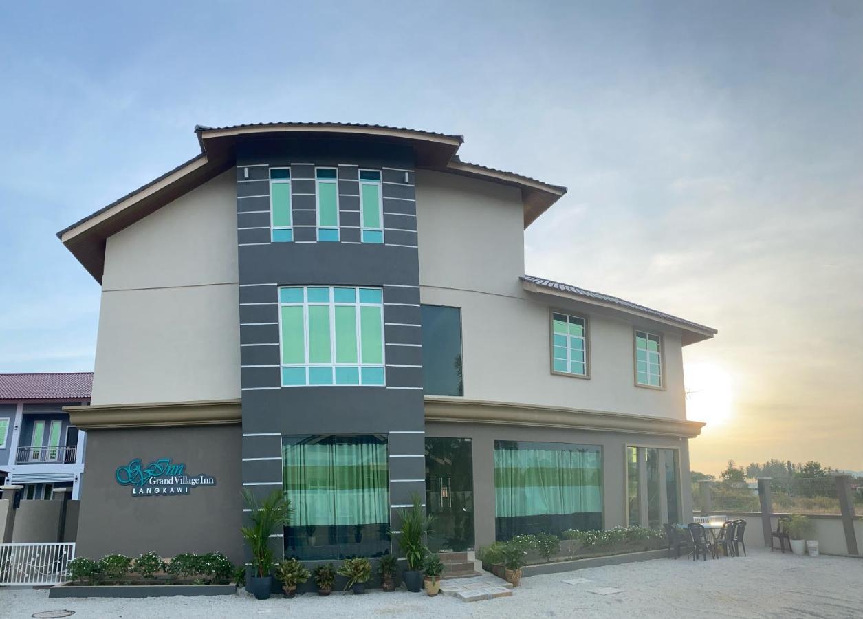Grand Village Inn Pantai Cenang  Exterior photo