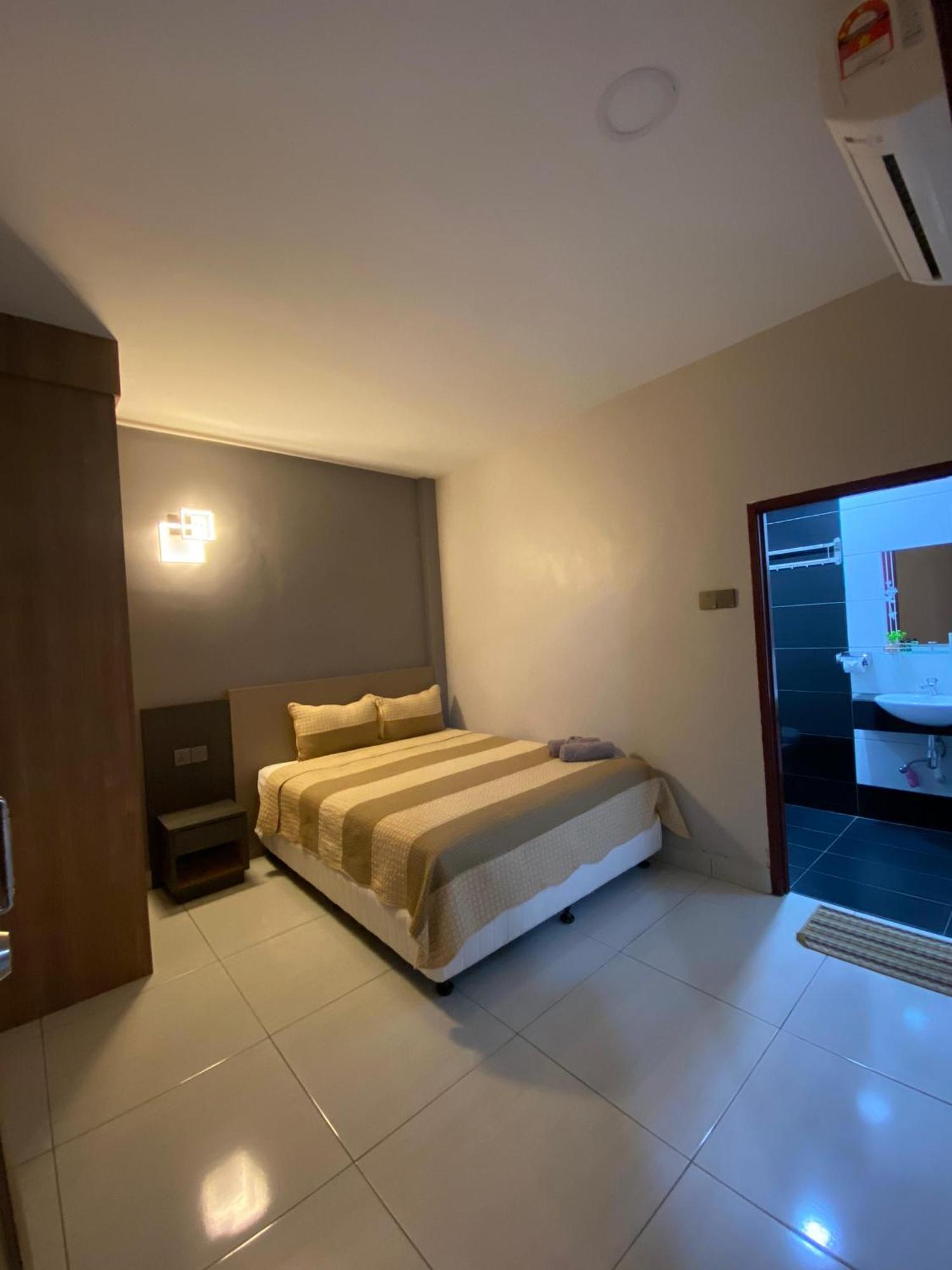 Grand Village Inn Pantai Cenang  Exterior photo