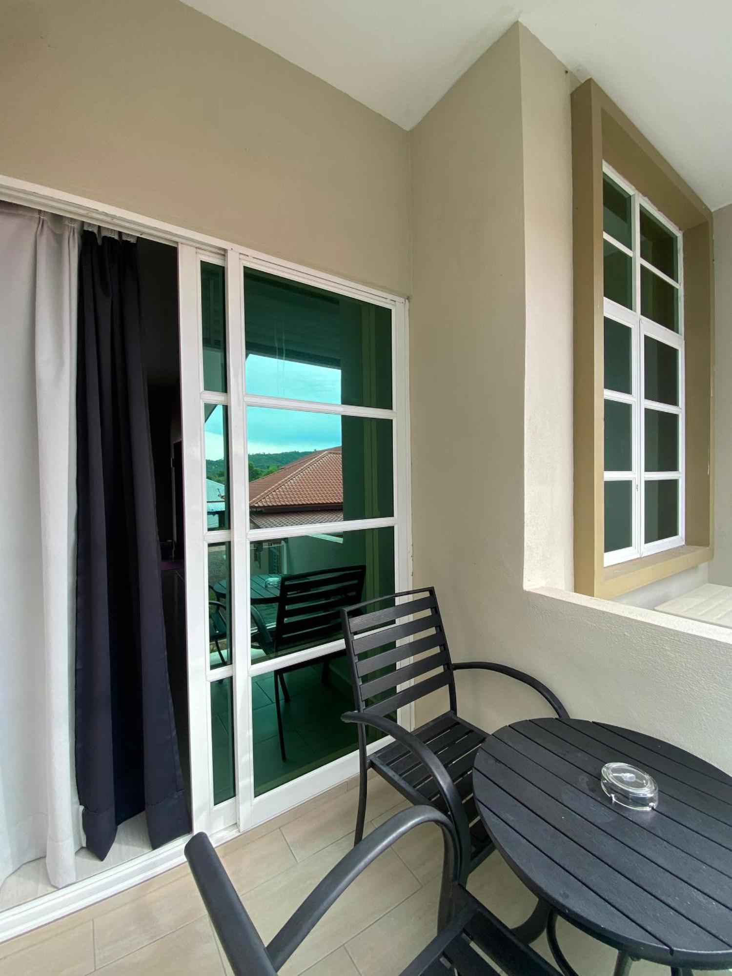 Grand Village Inn Pantai Cenang  Exterior photo